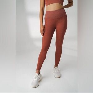 balance athletica ribbed burgundy leggings small
